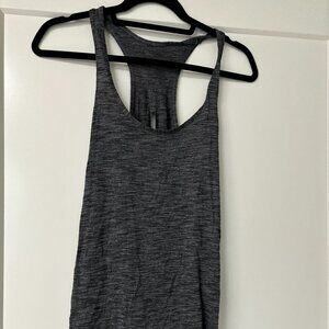 Lululemon grey tank